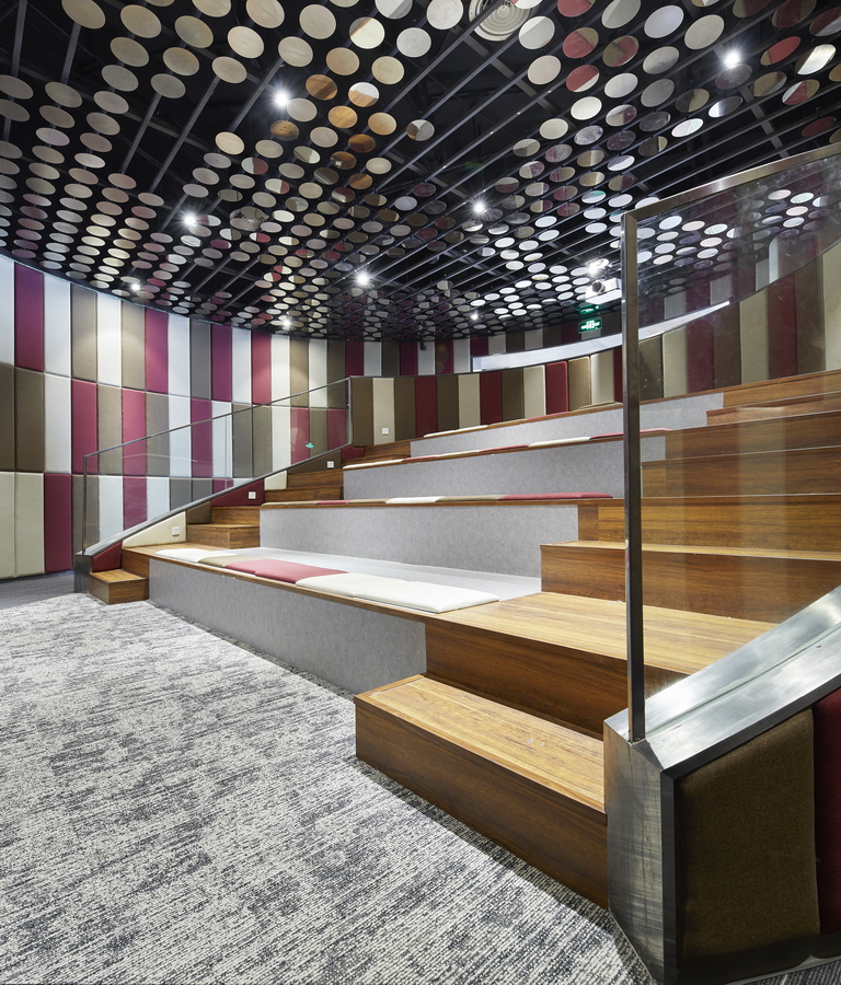 巴比食品(pin)創意園區(qu)設(shè)計(ji)裝(zhuang)修 小(xiǎo)電(dian)影院-pc