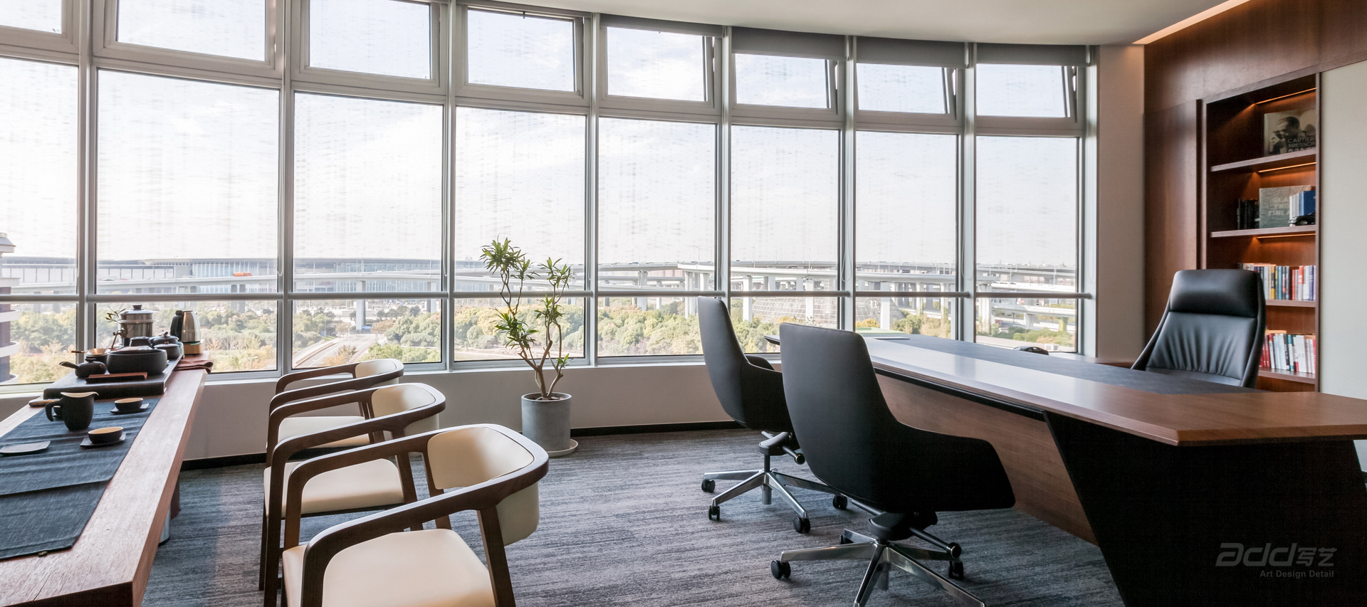 極度智慧辦(bàn)公(gōng)室裝(zhuang)修-經(jing)理(li)室-pc