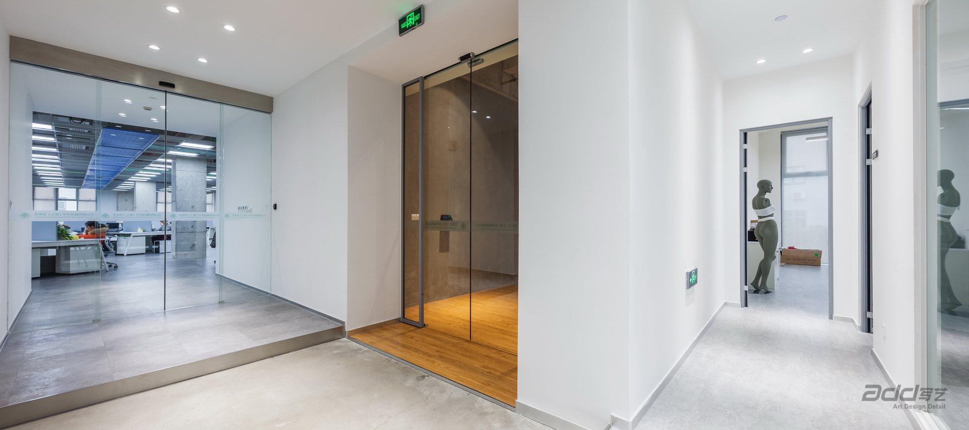 聖東尼（外齊(qi)）辦(bàn)公(gōng)室裝(zhuang)修-辦(bàn)公(gōng)區(qu)過(guo)道-pc