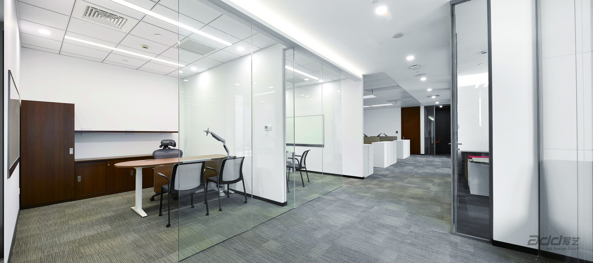 雅保化工(gong)辦(bàn)公(gōng)室裝(zhuang)修-辦(bàn)公(gōng)區(qu)2-pc