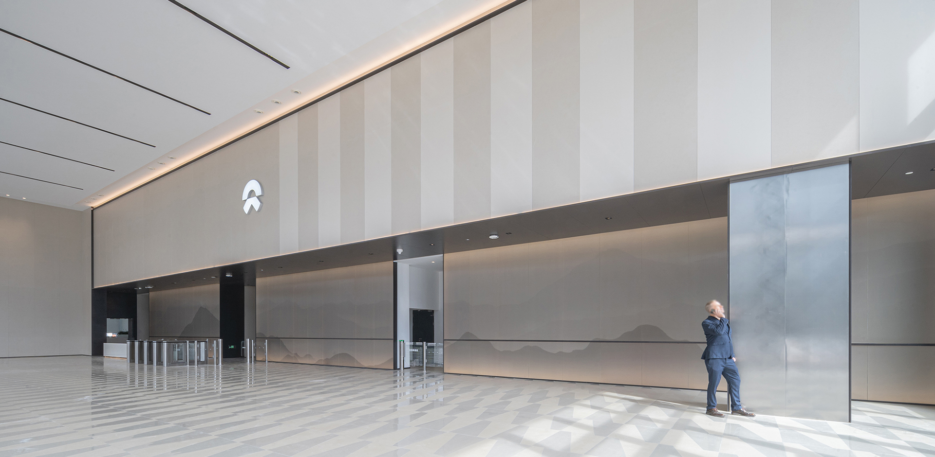 蔚來汽車(che)辦(bàn)公(gōng)室裝(zhuang)修圖片